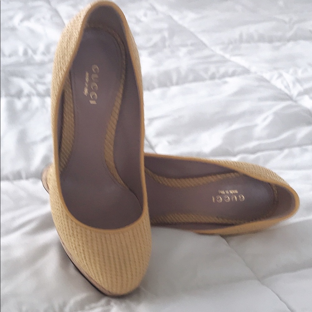 Authentic gucci shoes